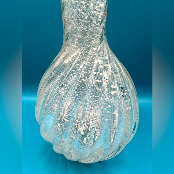 Mikasa by Kurata Handcrafted Swirl Crystal Glass White Bud Vase w/ Silver Flakes - Picture 2 of 13